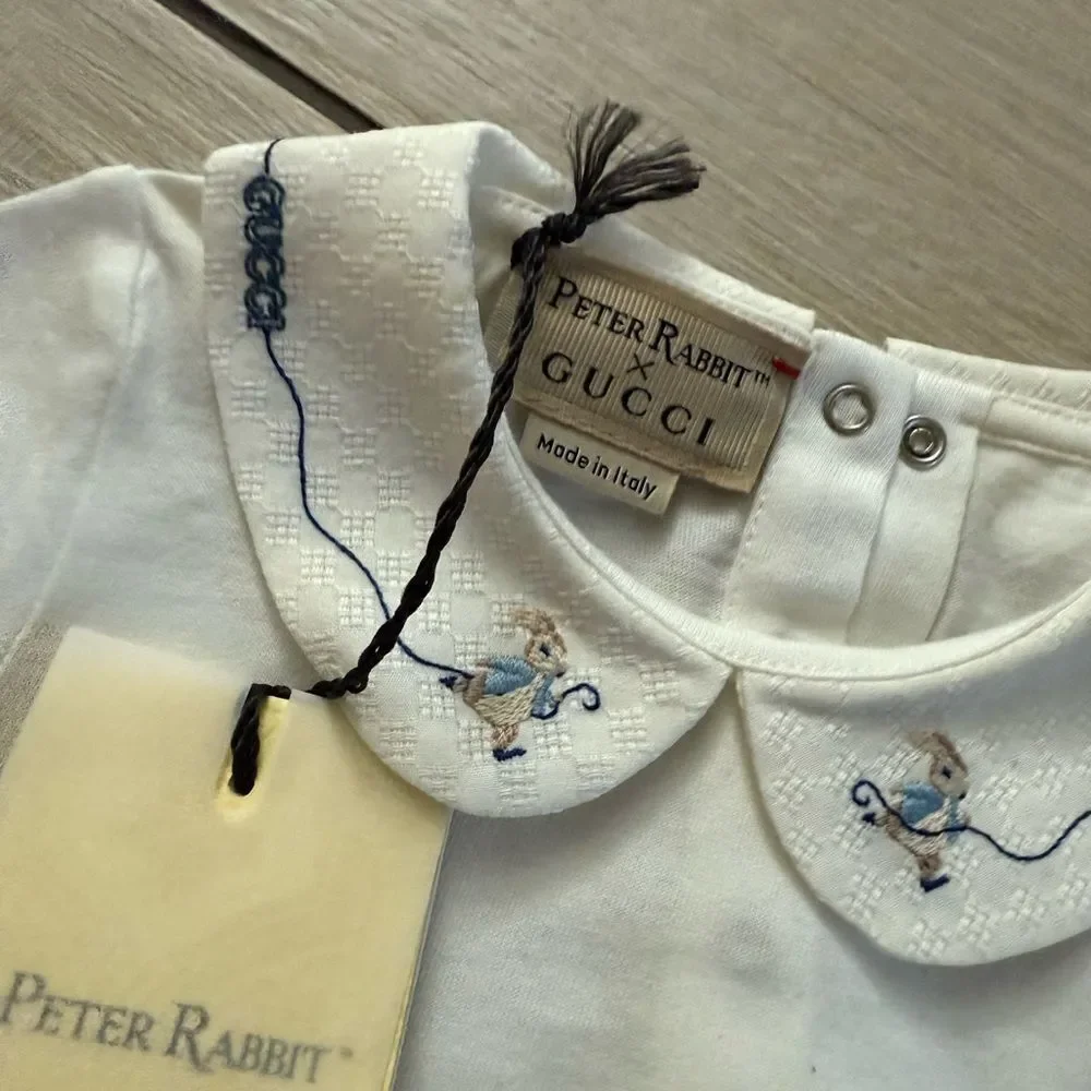 Gucci x Peter Rabbit Baby Bodysuit • 6–9M • White • NWT w/ Box